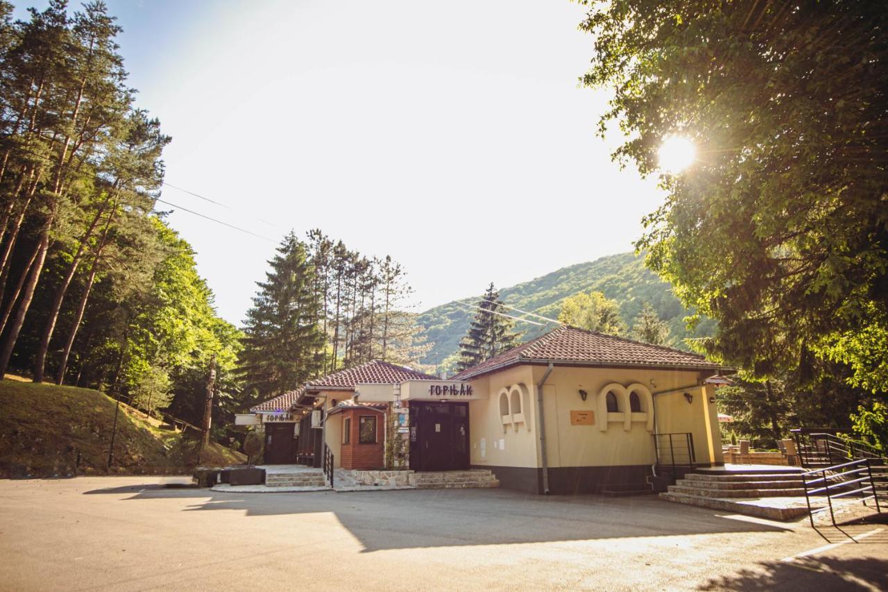 Restoran Sa Prenocistem Gornjak Hotel Krepoljin Buitenkant foto