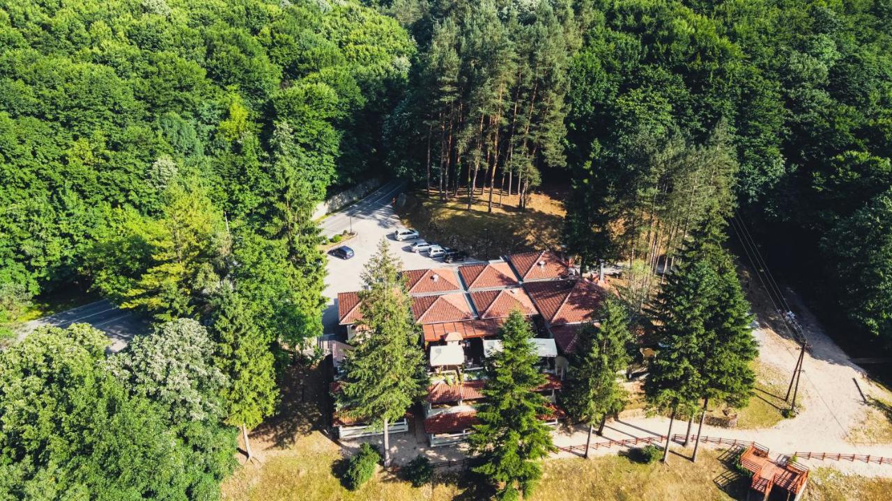 Restoran Sa Prenocistem Gornjak Hotel Krepoljin Buitenkant foto