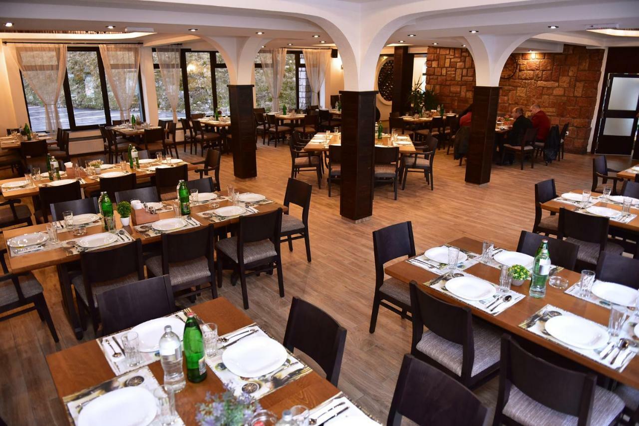 Restoran Sa Prenocistem Gornjak Krepoljin Buitenkant foto